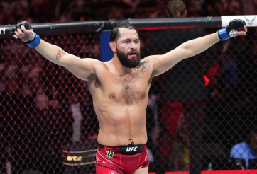 Nhà cựu vô địch UFC nối gót Francis Ngannou thi đấu quyền anh chuyên nghiệp