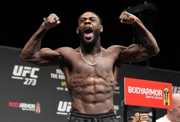 UFC 300: Nhà cựu vô địch Aljamain Sterling lên thi đấu với Alexander Volkanovski