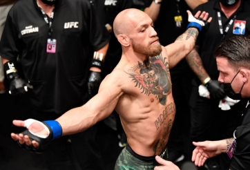 McGregor nói đúng 2 câu để gửi tới Poirier