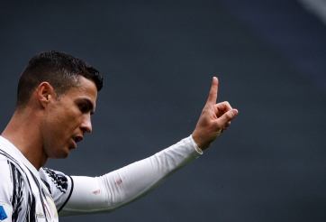 Ronaldo hành động nghĩa hiệp, đập tan điều tiếng