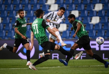 Ronaldo lập kỉ lục ghi bàn vĩ đại của lịch sử bóng đá