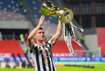 Ronaldo xác lập kỉ lục vĩ đại, thách thức mọi cầu thủ