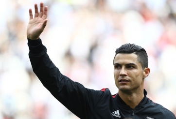 Quyết định về MU, Ronaldo chấp nhận chịu thiệt