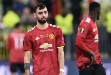 Bruno Fernandes bật khóc sau loạt penalty định mệnh