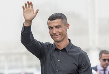 Vụ Ronaldo gia nhập gã khổng lồ: Người đứng đầu lên tiếng