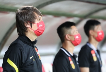 Thắng Philippines, ĐT Trung Quốc vẫn ở thế 'ngàn cân treo sợi tóc'