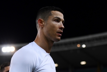 Được đáp ứng tham vọng, Ronaldo gật đầu với gã khổng lồ