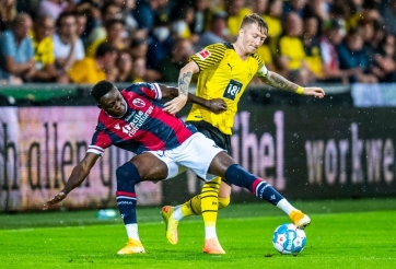 Marco Reus tung cú sút trái phá khiến tất cả ngỡ ngàng