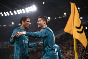 Siêu sao tạm biệt đồng đội, lên đường chuyển đến MU