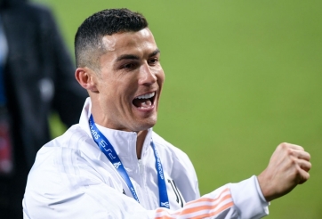 Ronaldo viết nên lịch sử, nhận giải thưởng cao quý bậc nhất châu Âu