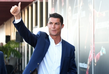 Ông lớn 'gây sốc', mở hội đón Ronaldo ngay ở phiên chợ hè 2021?