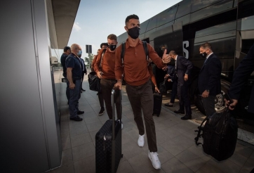 Ronaldo thông báo bến đỗ mới tới những người thân cận