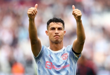 Vượt mặt Ibrahimovic, Ronaldo trở thành 'kẻ chinh phục' châu Âu