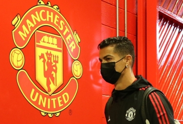 Báo Anh: Ronaldo sẽ giải nghệ để trở thành HLV của MU