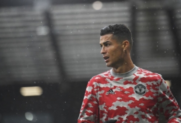 Ronaldo khiến kế hoạch của MU rơi vào tay kình địch