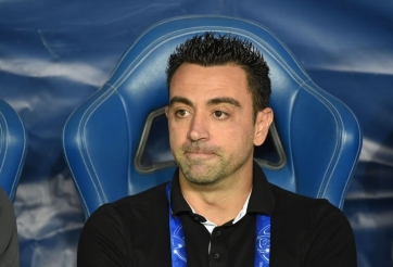 Xavi chấp nhận chịu thiệt, Barca vẫn cố tình gây khó dễ