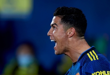 Ronaldo đưa MU vượt qua vòng bảng Cúp C1