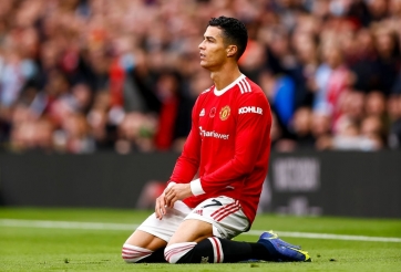 Tân HLV MU ra quyết định ảnh hưởng nghiêm trọng tới Ronaldo