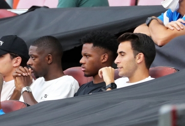 Barca xuống Cúp C2, siêu sao đắt giá quyết định 'đào tẩu'