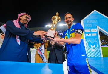 Barca thua đội bóng Argentina trong ngày Dani Alves đá chính