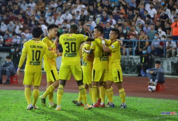 Văn Toàn thăng hoa giúp HAGL chắc ngôi đầu bảng