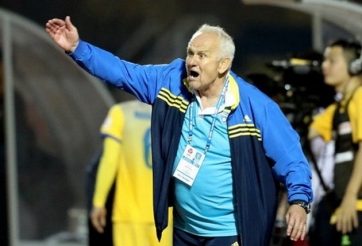 HLV từng vô địch châu Âu thắng kịch tính ở trận cầu 8 bàn thắng