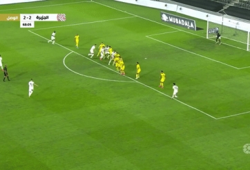 VIDEO: Cú sút phạt ở cự ly không tưởng tượng nổi của sao châu Âu