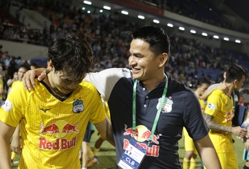 Kiatisak hé lộ bí quyết đưa HAGL trở lại top 1