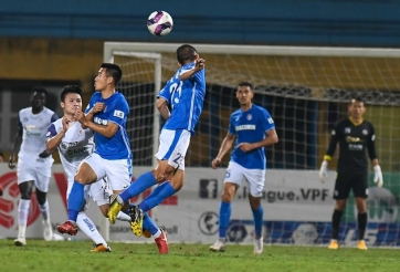 HLV CLB Quảng Ninh nói gì khi thua tan tác trước Hà Nội?