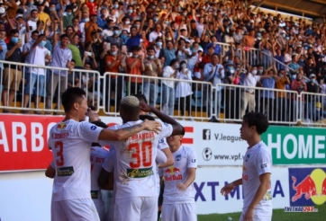 Bảng xếp hạng V-League 2021 vòng 10: Viettel phả hơi nóng vào HAGL