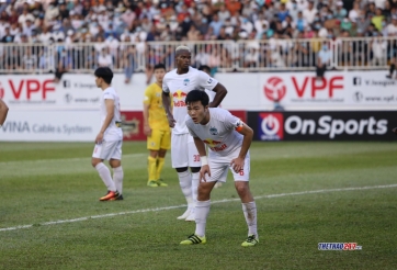 Đội trưởng ĐTVN trêu Xuân Trường: Chuyền dài may mắn nên bóng vào lưới