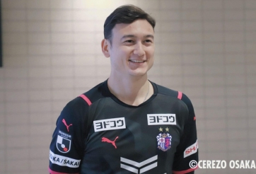 VIDEO: Văn Lâm tập buổi đầu tiên cùng Cerezo Osaka