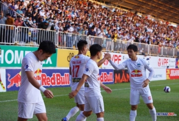 VIDEO: Những tư thế ghi bàn đẹp mắt của HAGL