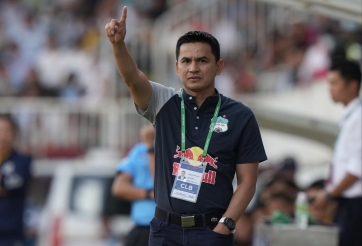 Kiatisak: 'Tôi không quan tâm nhiều đến đội nào thắng'