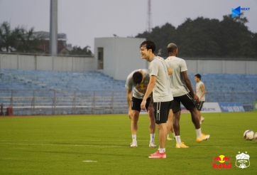 HAGL 'đóng cửa luyện công' quyết đấu Hà Tĩnh