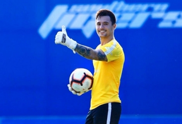 Malaysia dùng thủ môn gốc Anh đấu ĐT Việt Nam?