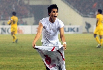 VIDEO: 'Nổi da gà' với những bàn thắng phút cuối của ĐTVN