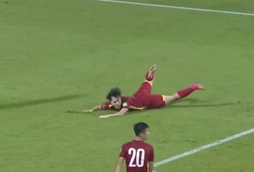 Ban trọng tài Malaysia lên tiếng bênh vực Văn Toàn