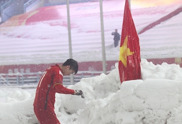 VIDEO: Trận đấu lịch sử của U23 Việt Nam dưới tuyết trắng Thường Châu