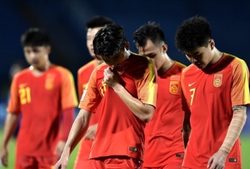 Cầu thủ Trung Quốc kiệt sức không nói nên lời trước trận gặp Việt Nam