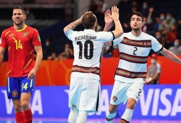 VIDEO: Đội bóng số 1 thế giới thua ngược, 'vỡ mộng' vô địch World Cup 2021