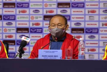 HLV Park Hang Seo hết lời khen cầu thủ dân tộc Tà Ôi