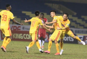 Thanh Hóa 'đòi nợ thành công' trước Nam Định