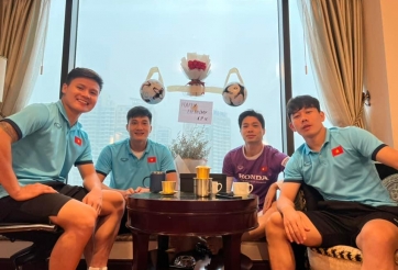 Công Phượng được tổ chức sinh nhật trước giờ sang Úc