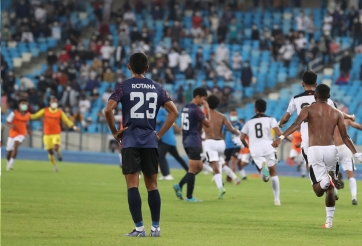 'Ông vua Đông Nam Á' thua muối mặt trước đội bóng yếu nhất khu vực