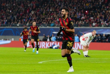 Mahrez đi vào lịch sử Champions League