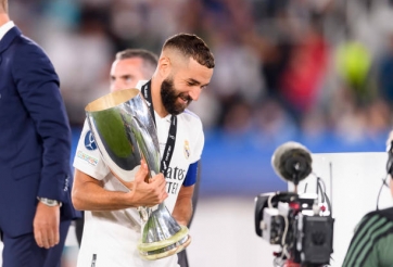 Real Madrid giành Siêu cúp châu Âu, HLV Ancelotti phát biểu ‘cứng’ về Benzema