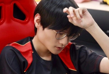 ĐỊA CHẤN: FPX thua 4 trận liên tiếp, bị loại ngay từ vòng bảng CKTG 2021