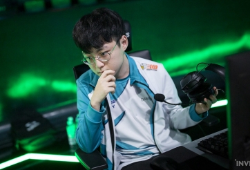 DK Showmaker: 'T1 chỉ thay mỗi đường trên nên vẫn còn rất mạnh'