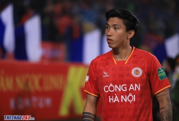 Công an Hà Nội đại thắng, Văn Hậu nhận phần thưởng khó tin